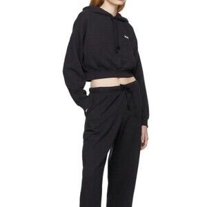 Levi’s Black Cropped Hoodie Medium Pullover Sweatshirt Casual Streetwear Y2K